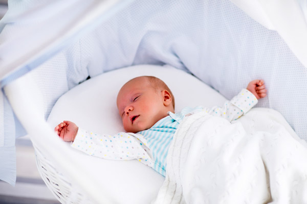 yenidoğan-bebek-uyku-düzeni