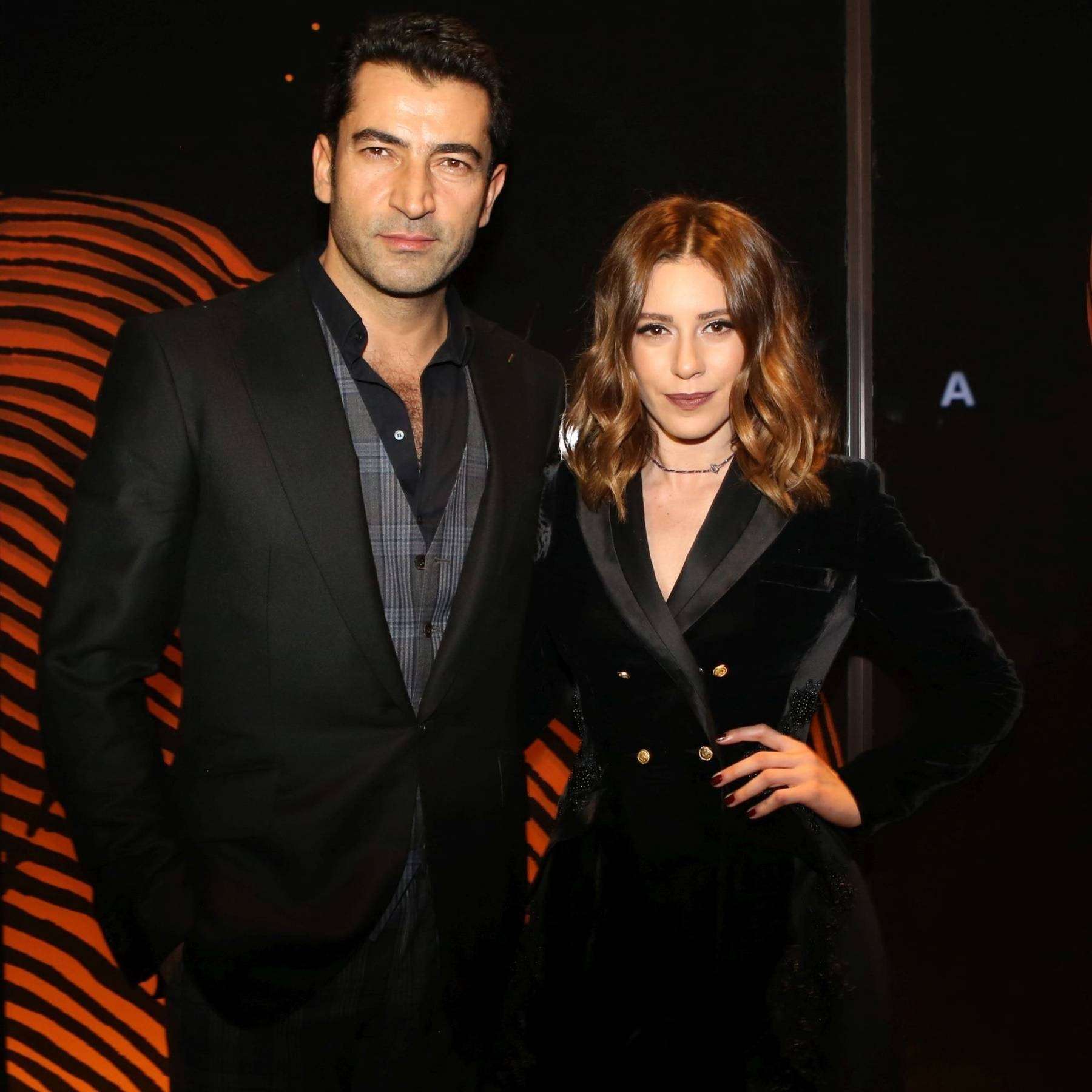 Sinem Kobal Hamile Mi?
