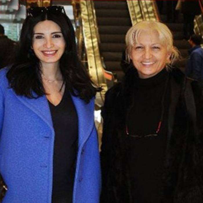 Başak Sayan Doğum İçin Gün Sayıyor
