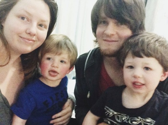 uc-cocuk-sahibi-cift-1