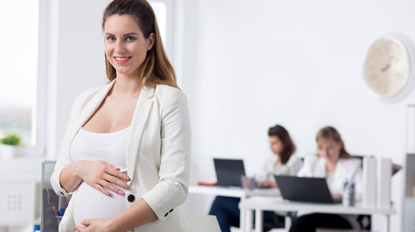 Hamile-Calisan-Kadin