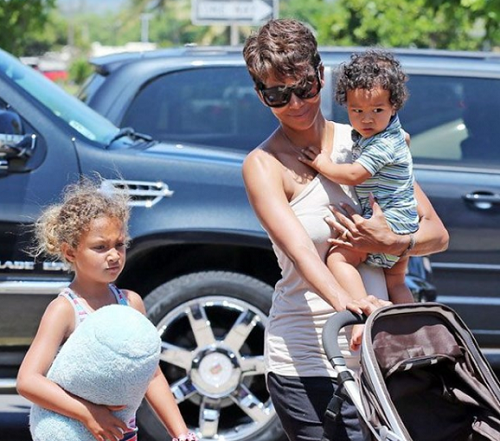 halle berry hamile mi