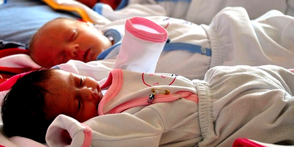 İLKSAN üyelerine doğum yardımı ödenecek