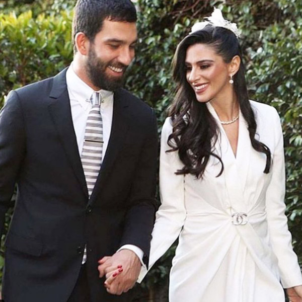 Arda Turan’dan Eşine 2 Milyon Tl’lik Doğum Hediyesi!