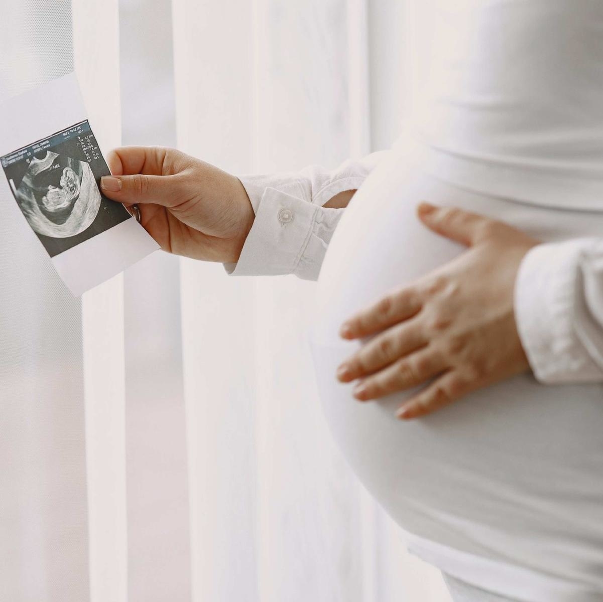 Kalp Şeklinde Rahim (arkuat Uterus) Nedir? Gebeliğe Engel Mi?
