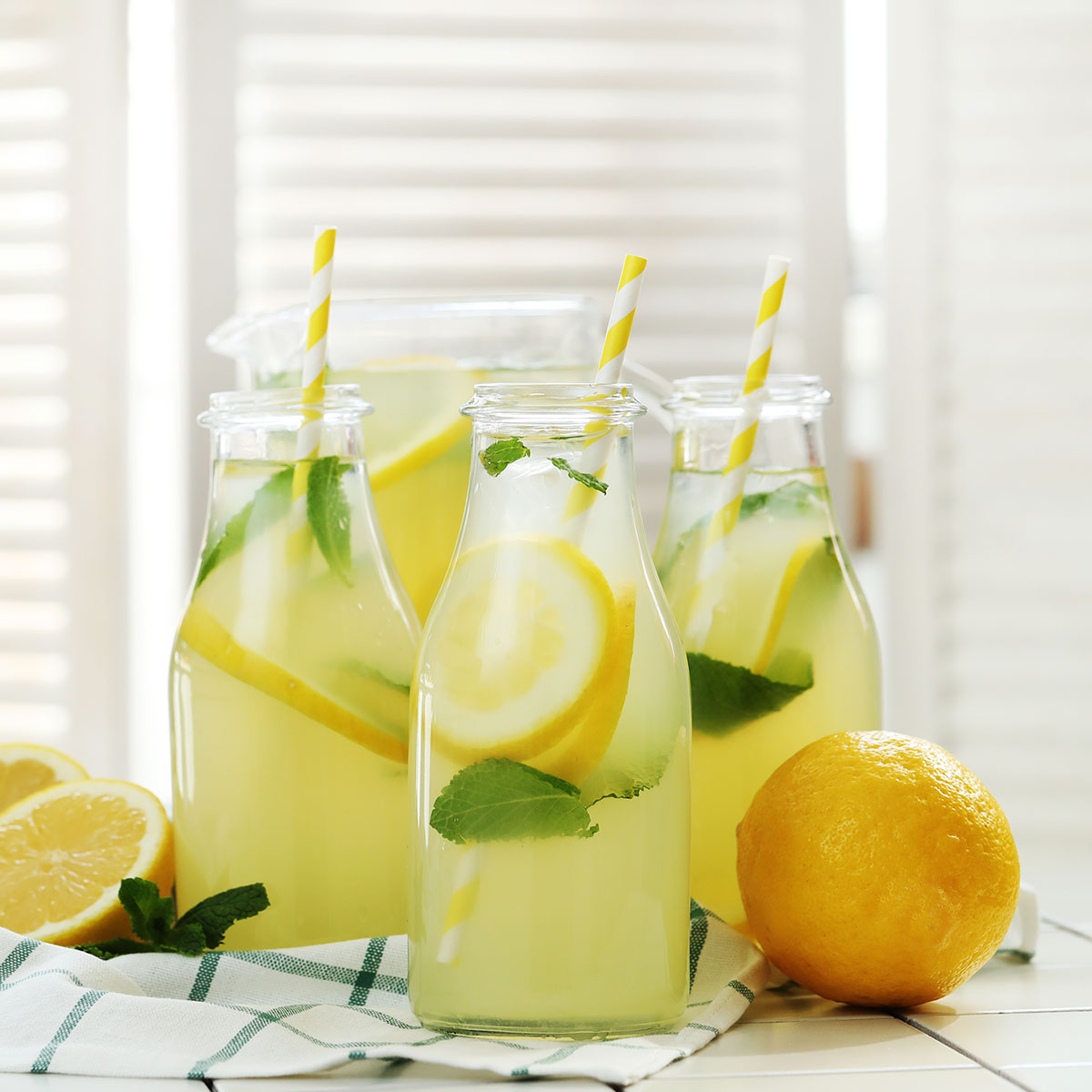 Bebekler İçin Limonata Tarifi: Ev Yapımı Bebek Limonatası