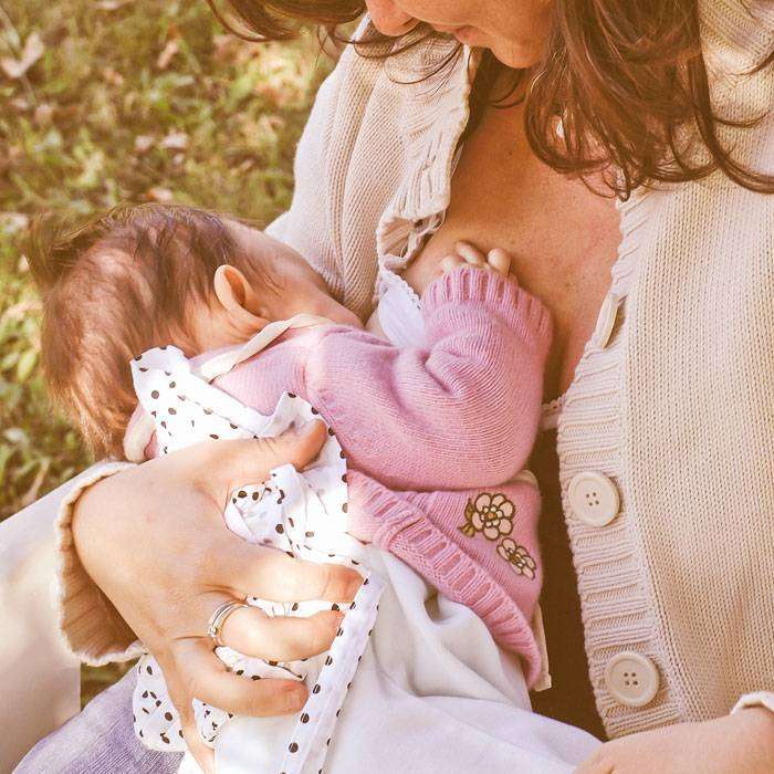 Anne Sütü Çocukları Daha Mutlu Yapar Mı?