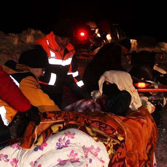 Hamile Kadının Yardımına Kar Motoru Yetişti!