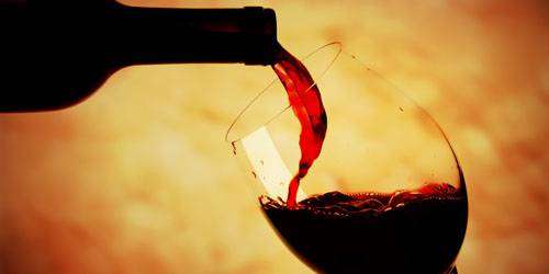 A glass of red wine; Shutterstock ID 127037048; PO: aol; Job: production; Client: drone