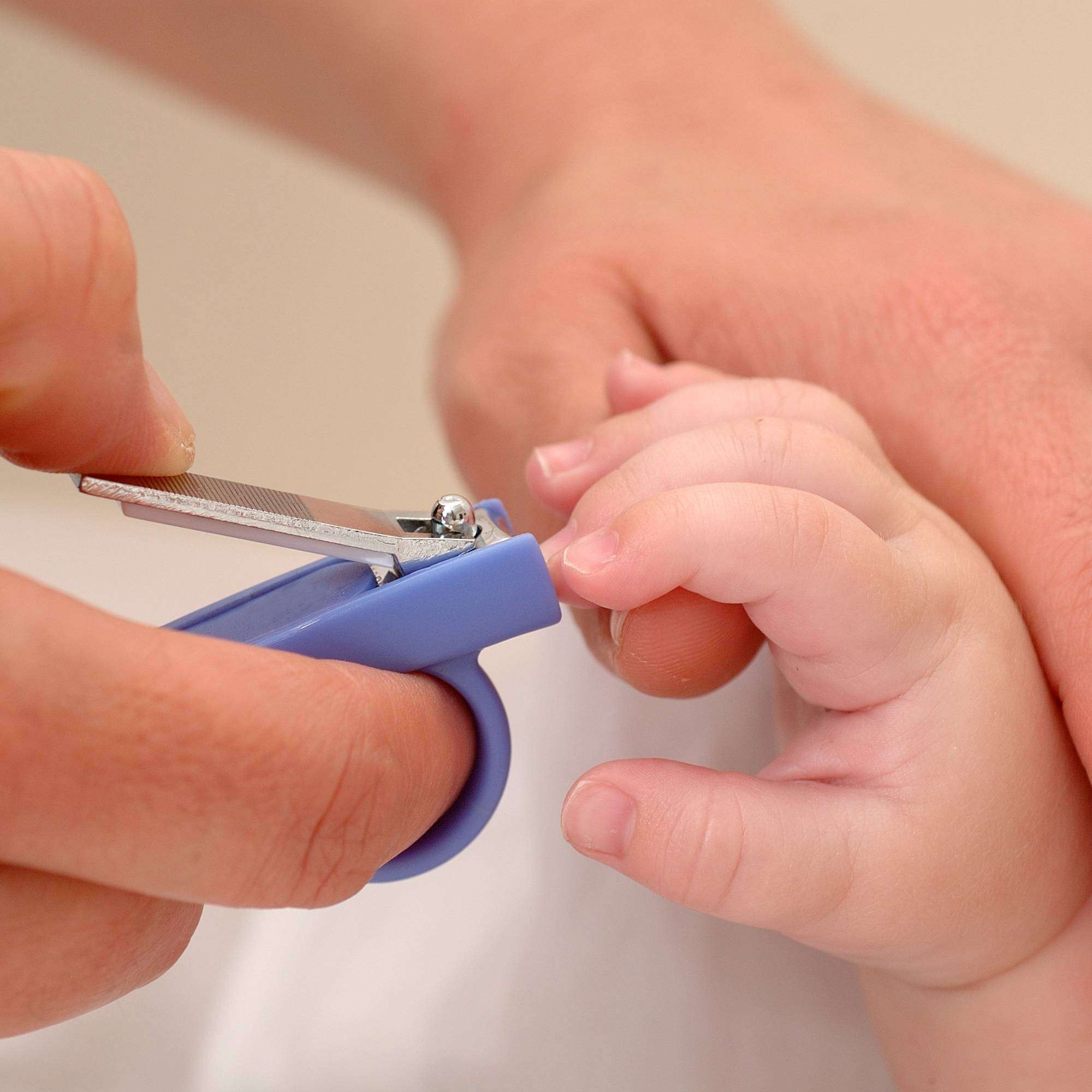 Bebeğimin İlk Tırnak Kesimi Nasıl Olmalı?