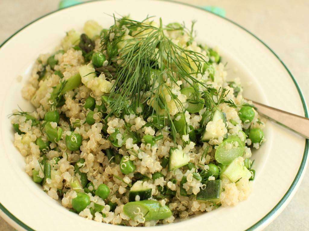 bezelyeli-kinoa-salatasi-2