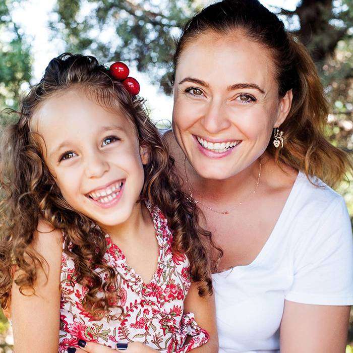 Ceyda Düvenci'nin Bebeğinin Cinsiyeti Belli Oldu!