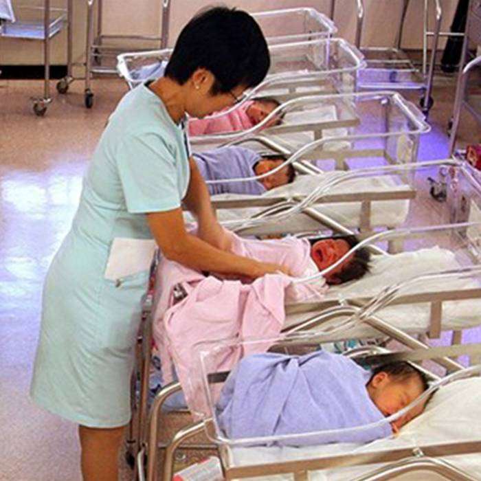 Çin'de "İki Çocuk Politikası" Doğum Oranını Artırdı