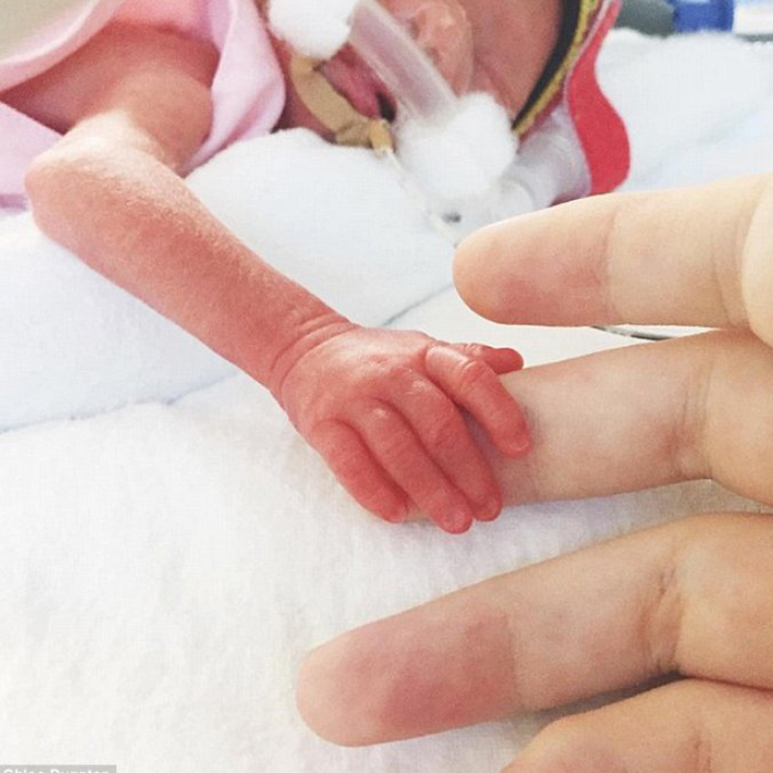 Altı Çocuklu Genç Çiftin Kız Bebekleri İçin Verdiği O Zor Karar