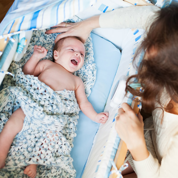 Yenidoğan Bebeklere Kundak Yapılmalı Mı?