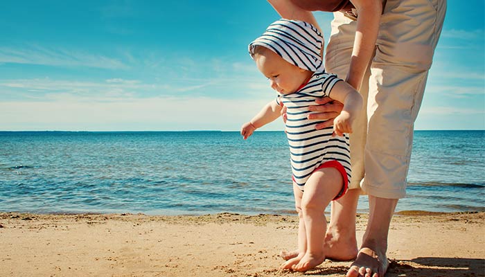 bebeklerde yürüme belirtileri 