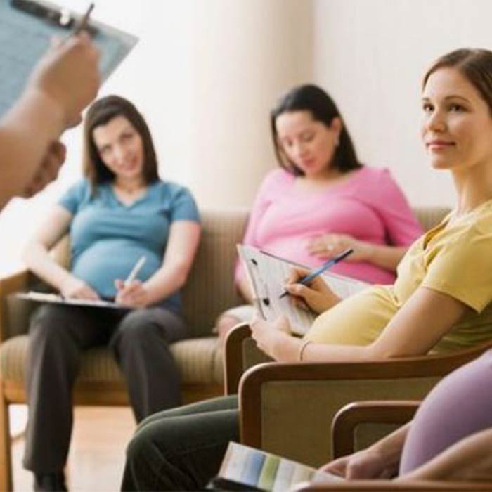 Gebe Okulu Anne Adaylarını Bilinçlendiriyor