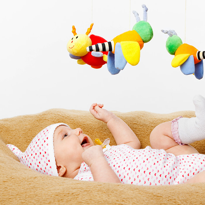 Yenidoğan Bebekler İçin Oyuncak Seçimi