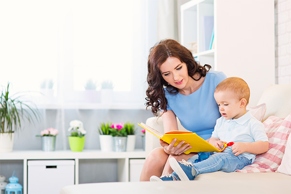 1 yaş bebeklerinin davranış özellikleri