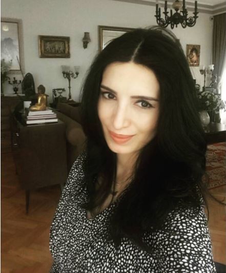 Başak Sayan Hamilelik Çatlaklarından Dertli