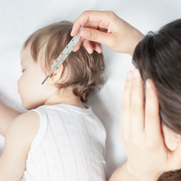 bebeklerde ateş yükselmesi