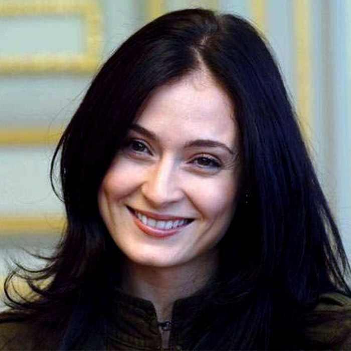 Ceyda Düvenci Doğumu Amerika'da Yapacak
