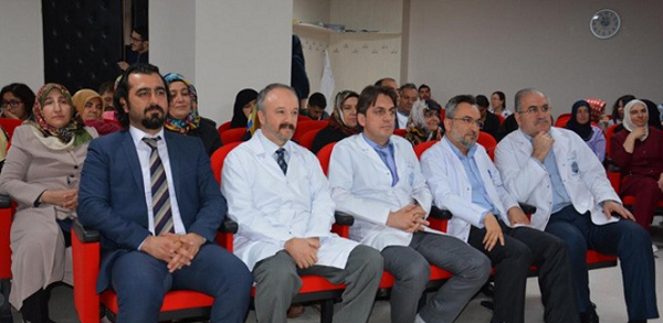 yenidoğanlara kursiyerlerden anlamlı hediye