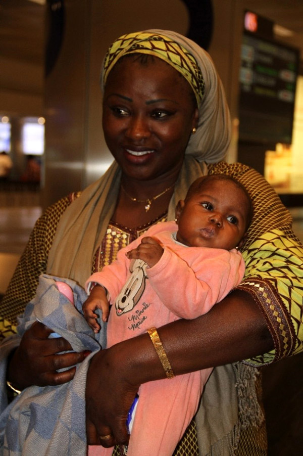 thy uçağında doğan kaduji bebek