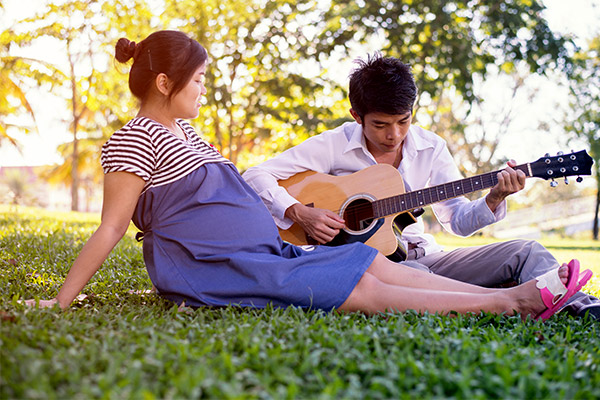 bebeğe müzik dinletme