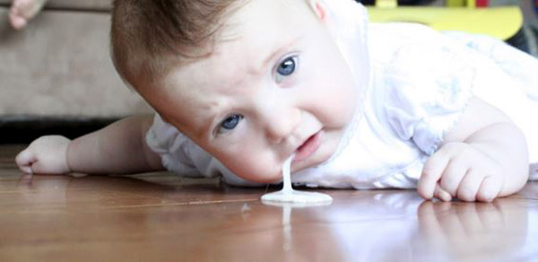 düşen bebekte kusma