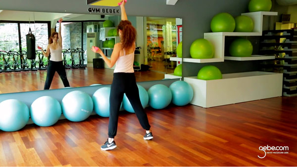 Aslıhan Kıratlı ile Kolları incelten