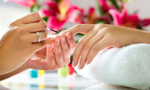 gebelikte manikür pedikür