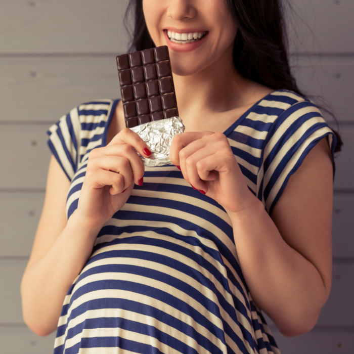 Gebelikte Yenen Abur Cubur Bebeği Depresif Yapıyor!