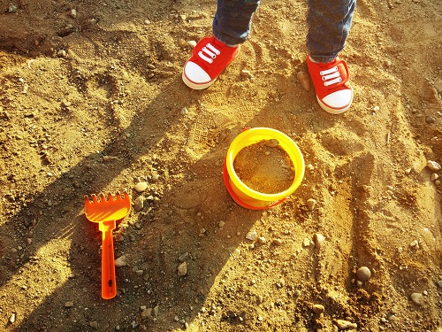 parklardaki kum havuzu