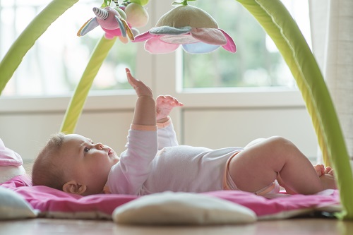 bebeklerin sevdiği oyuncaklar