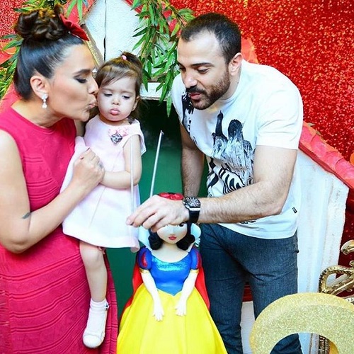 demet akalın hamile mi