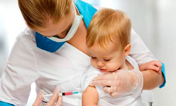 Bebeklerde aşı sonrası görülebilecek yan etkiler