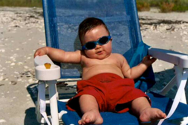 bebeklerde güneşlenmek