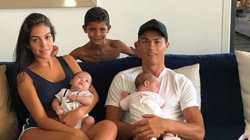 christiano ronaldo ikiz bebek