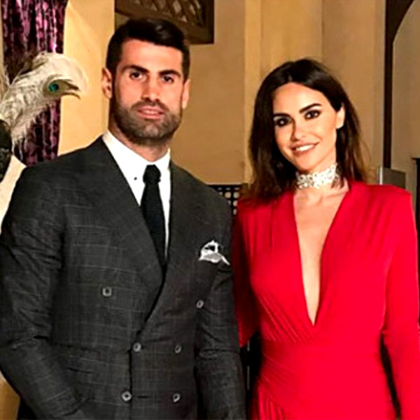 Zeynep - Volkan Demirel Çifti Çifte Bayram Yaptı