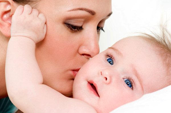 gripliyken bebeğinizi 