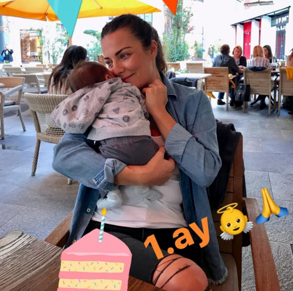 Burcu Kara'nın oğlu 1 aylık