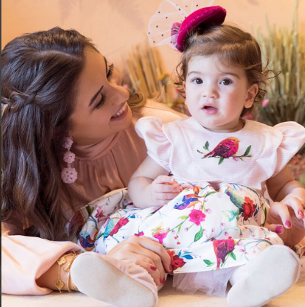 Meraklar Giderildi: Buse Terim Bebeğinin hem Cinsiyetini hem de İsmini Açıkladı!