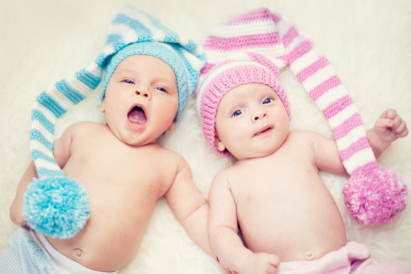 kız bebeklerde vajinada yapışma