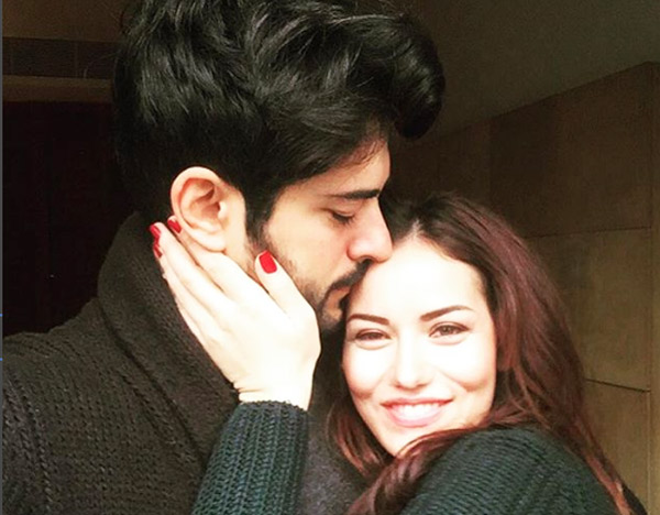 burak özçivit ve fahriye evcen