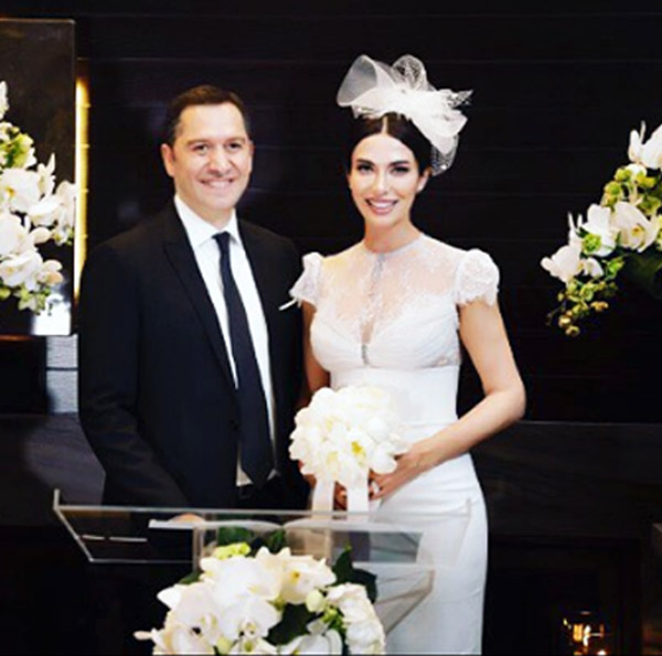 Eski Türkiye Güzeli Gamze Karaman'ın Hamile Olduğu İddia Edildi!