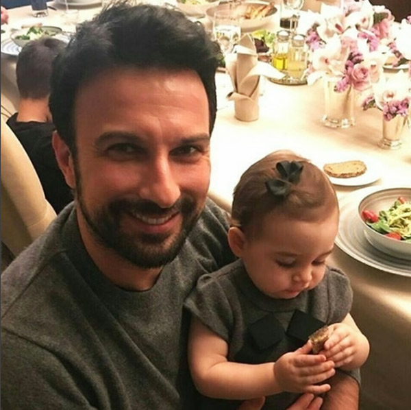 Megastar Tarkan'ın Babalık Provası!