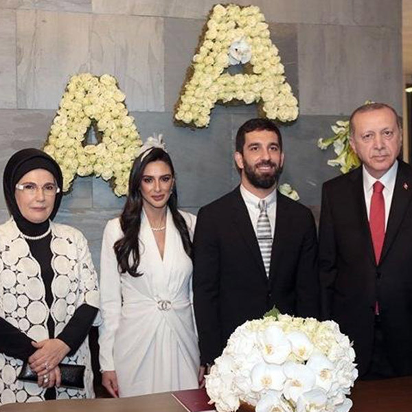 Arda Turan’ın Bebeğinin Cinsiyeti Belli Oldu!