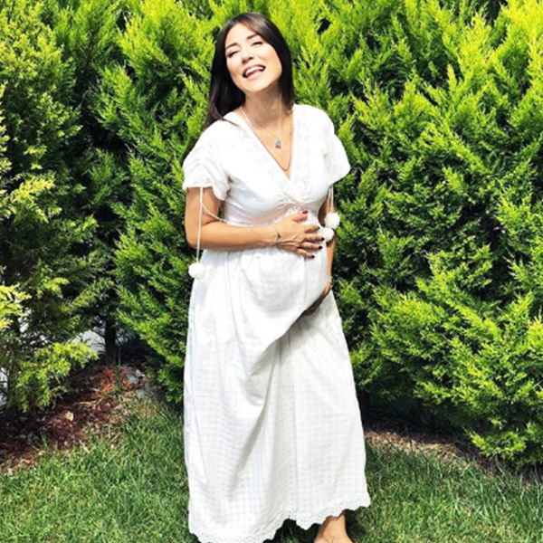 32 Haftalık Hamile Olan Banu Parlak'tan Korkutan Haber!