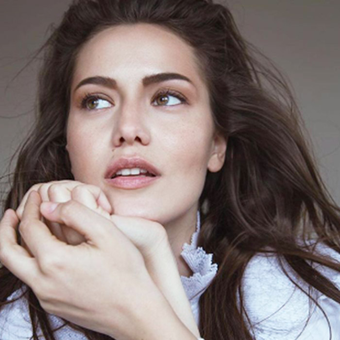 Fahriye Evcen'den Katı Hamilelik Kanunları!